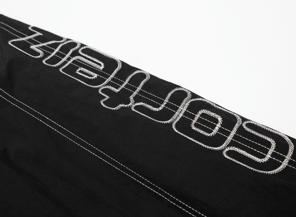 1 of 1 - Corteiz Trackpants - Black